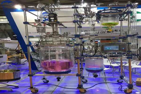 What Is the Difference Between Automated and Manual Chemical Reactors